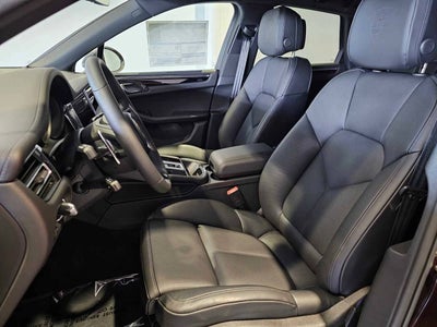 2025 Porsche Macan Macan T