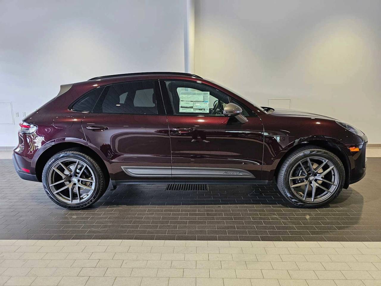2025 Porsche Macan Macan T