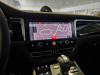 2025 Porsche Macan T