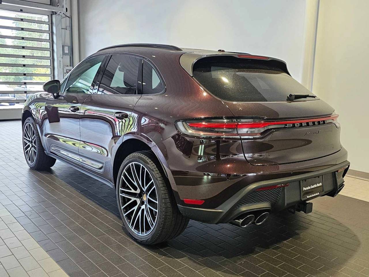 2025 Porsche Macan T