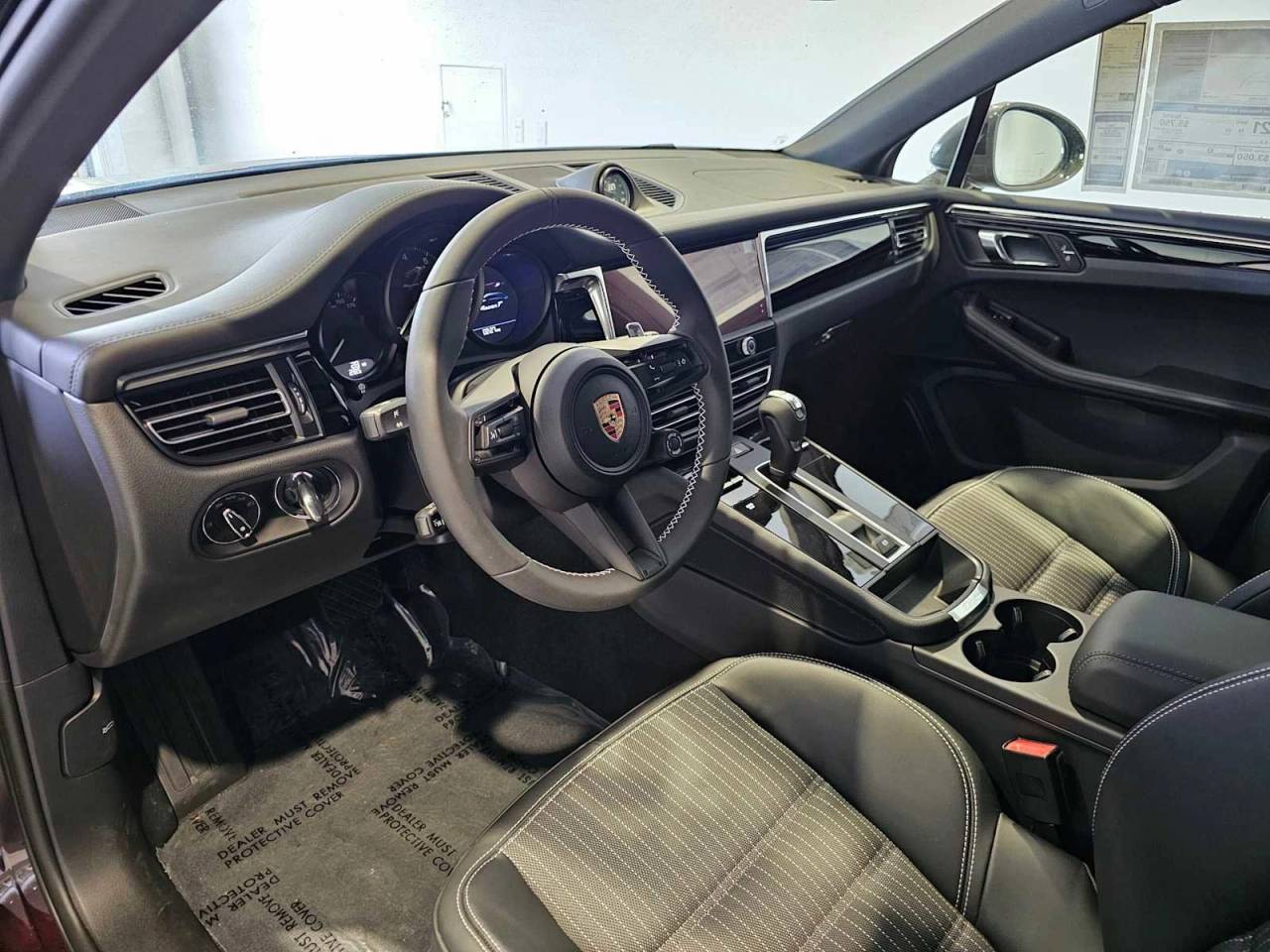 2025 Porsche Macan T