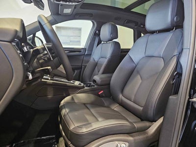 2025 Porsche Macan Macan
