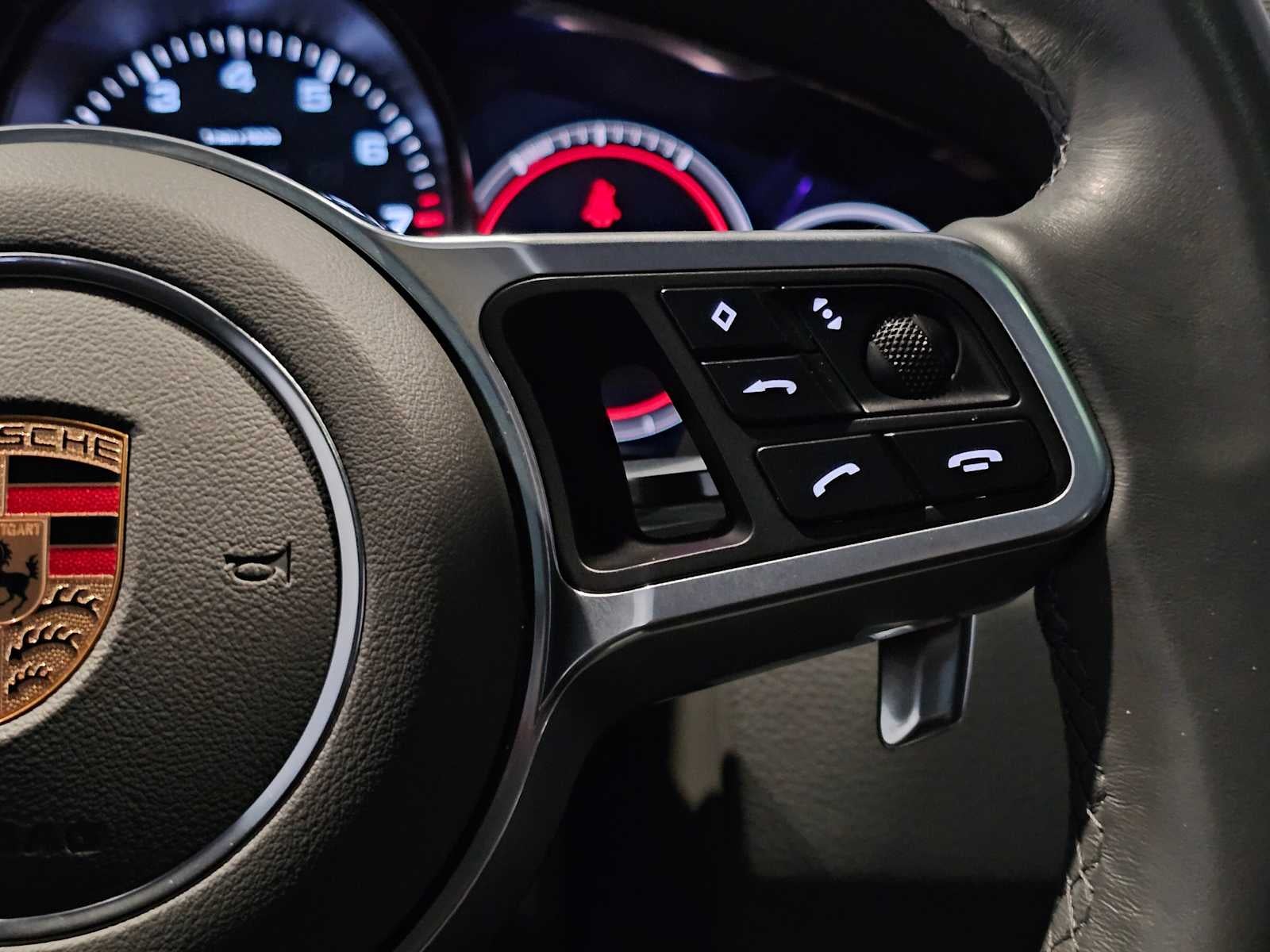 2023 Porsche Cayenne Base