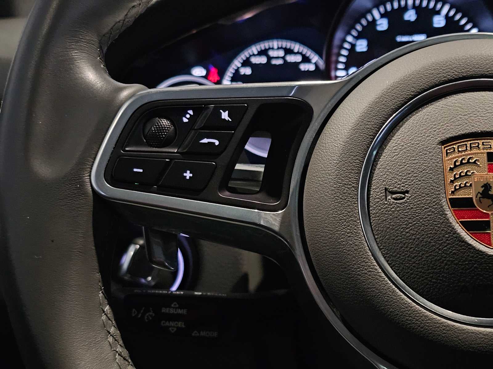 2023 Porsche Cayenne Base