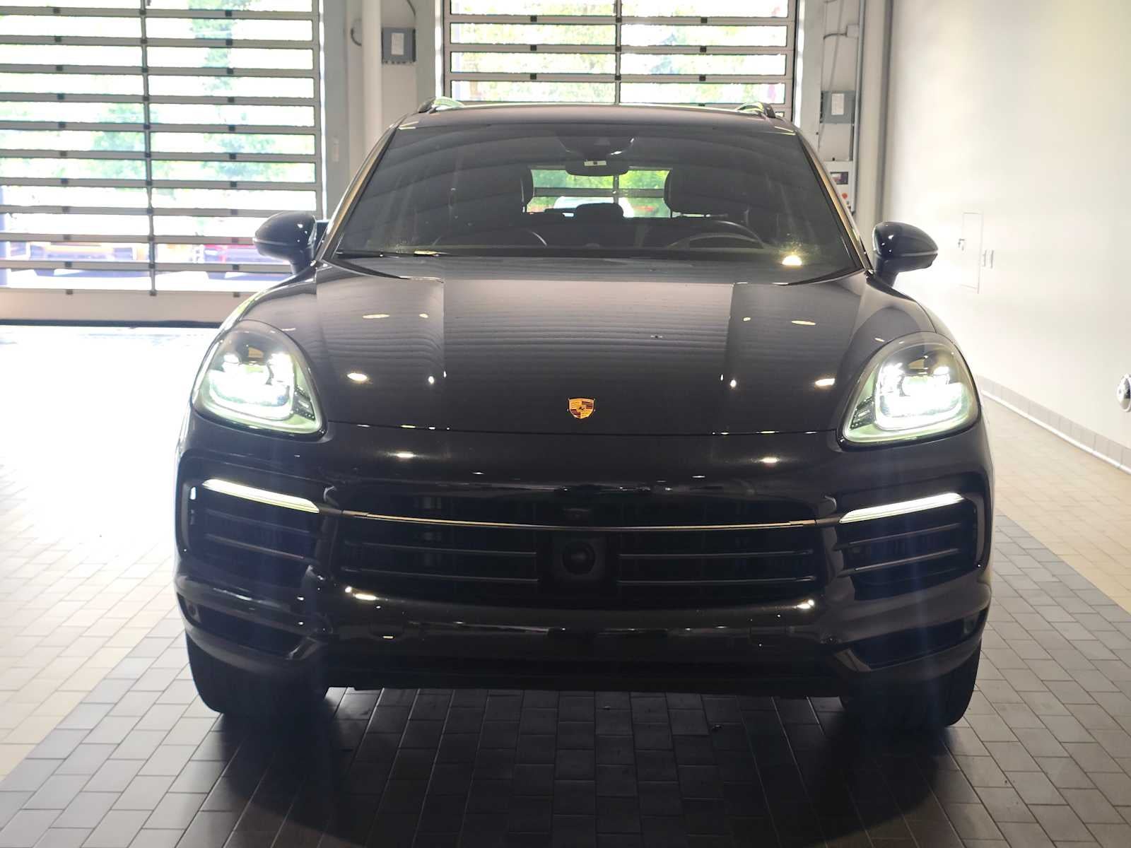 2023 Porsche Cayenne Cayenne Platinum Edition (MY23)