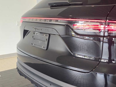 2023 Porsche Cayenne Cayenne Platinum Edition (MY23)
