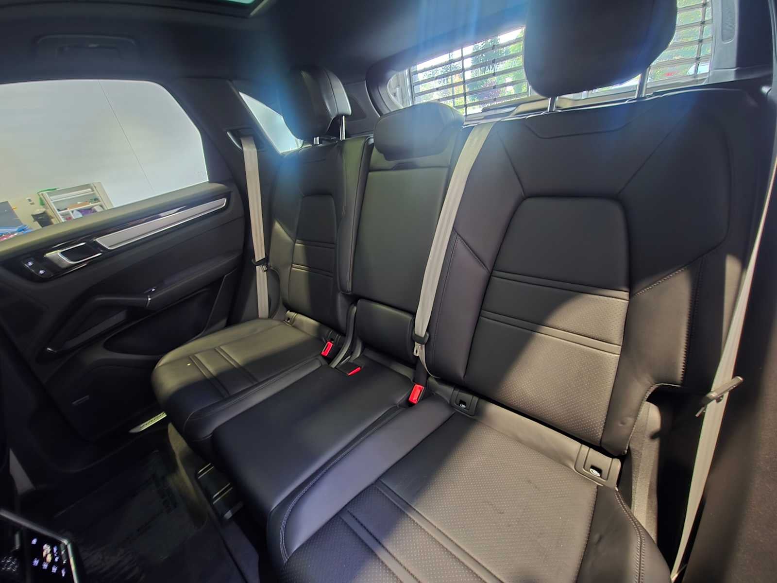 2023 Porsche Cayenne Cayenne Platinum Edition (MY23)