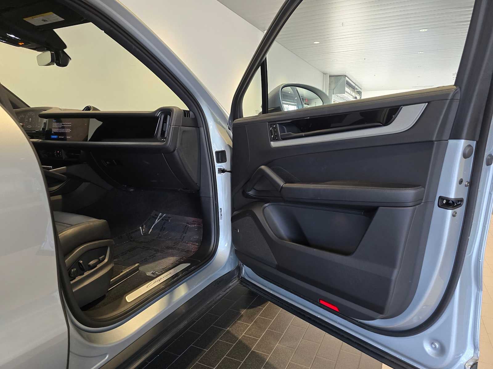 2024 Porsche Cayenne Base