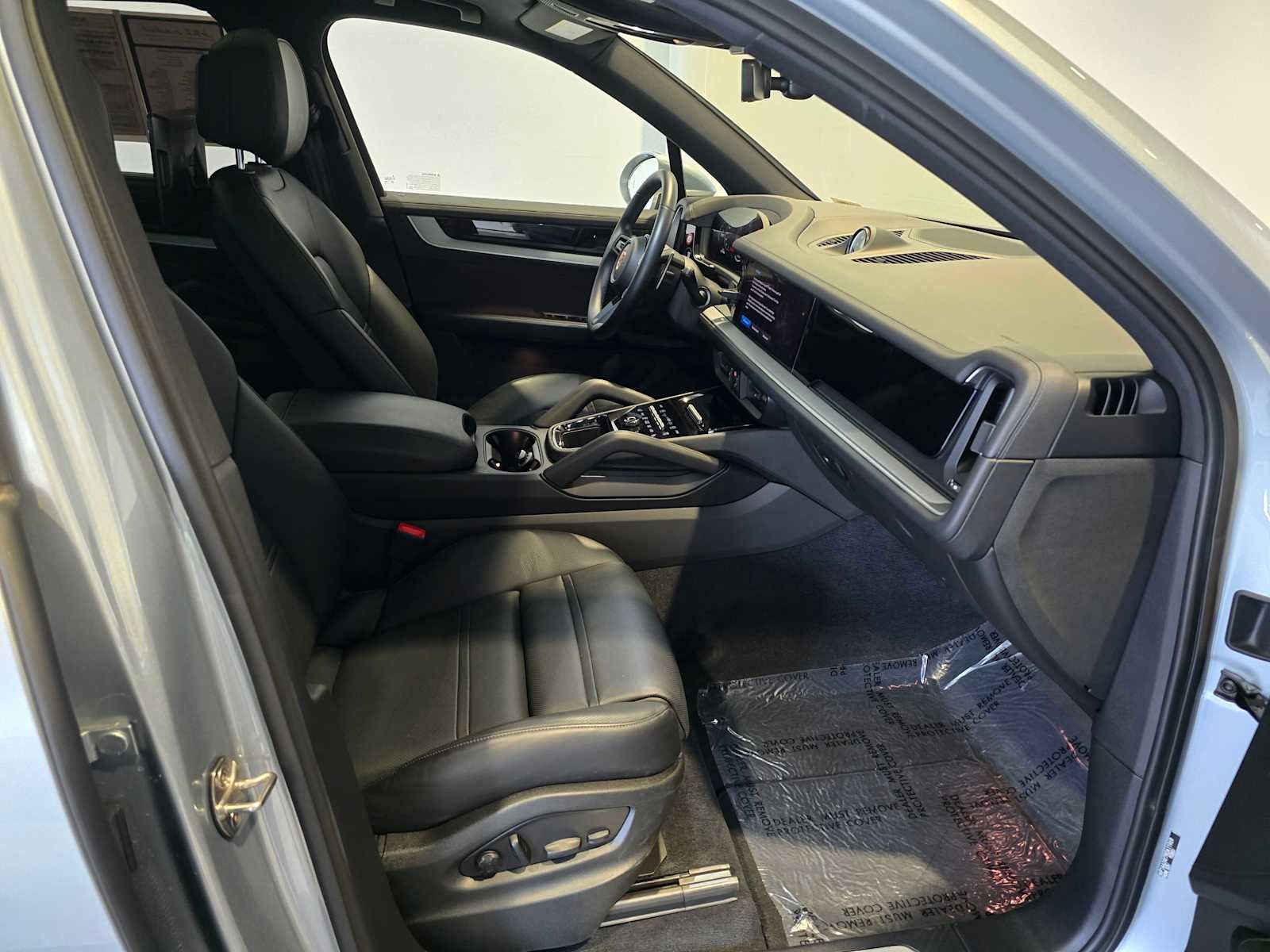 2024 Porsche Cayenne Base