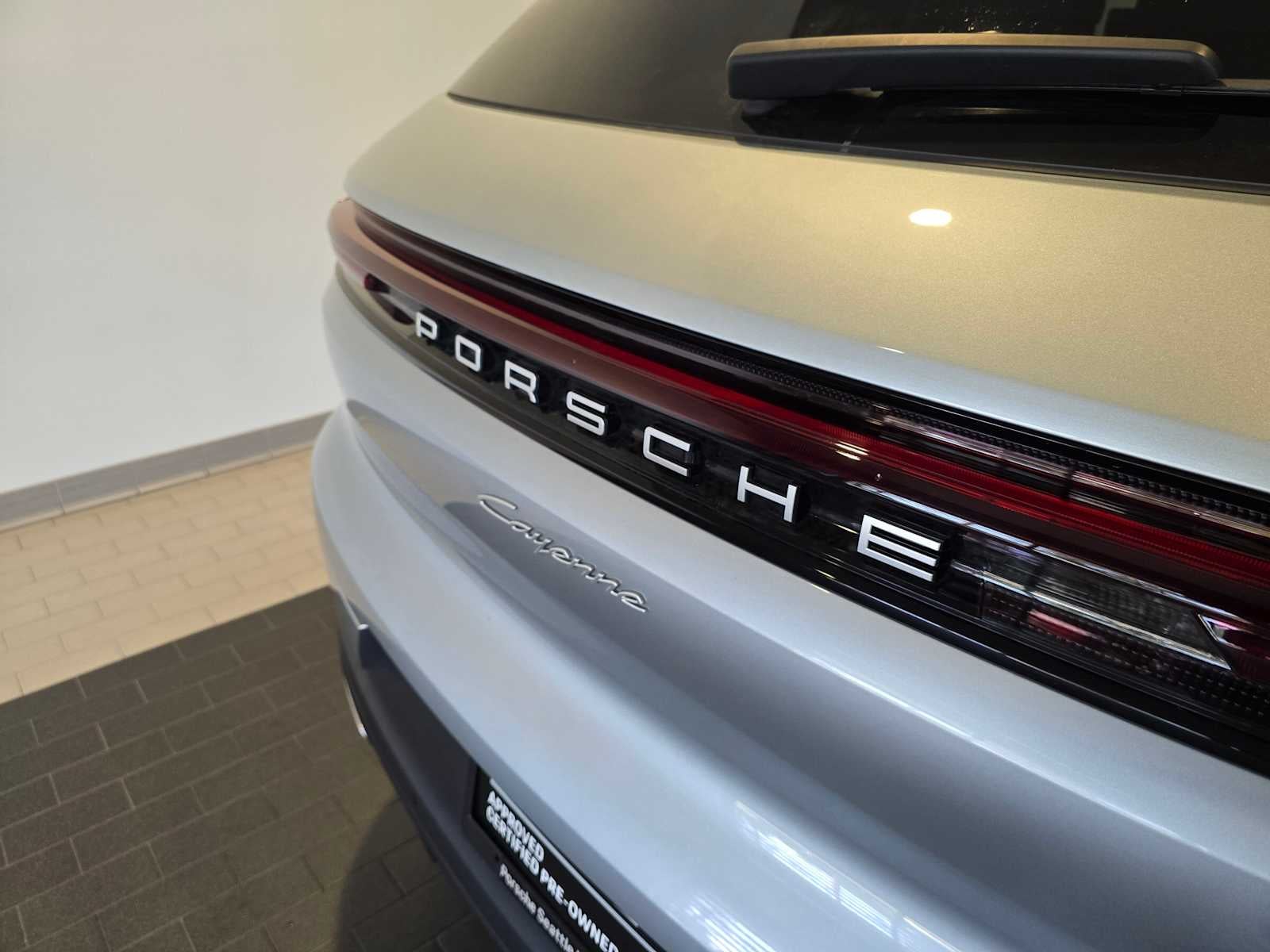 2024 Porsche Cayenne Base