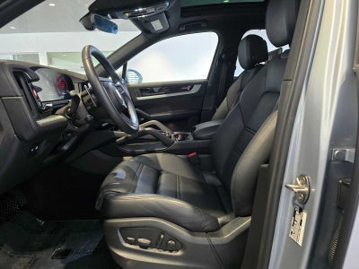 2024 Porsche Cayenne Base