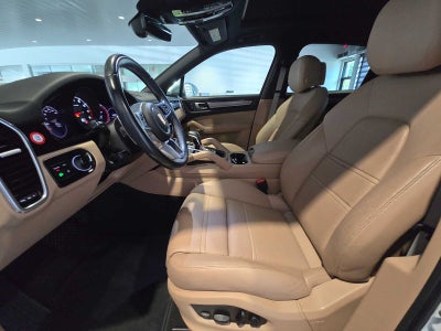 2022 Porsche Cayenne Platinum Edition