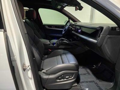 2024 Porsche Cayenne Base