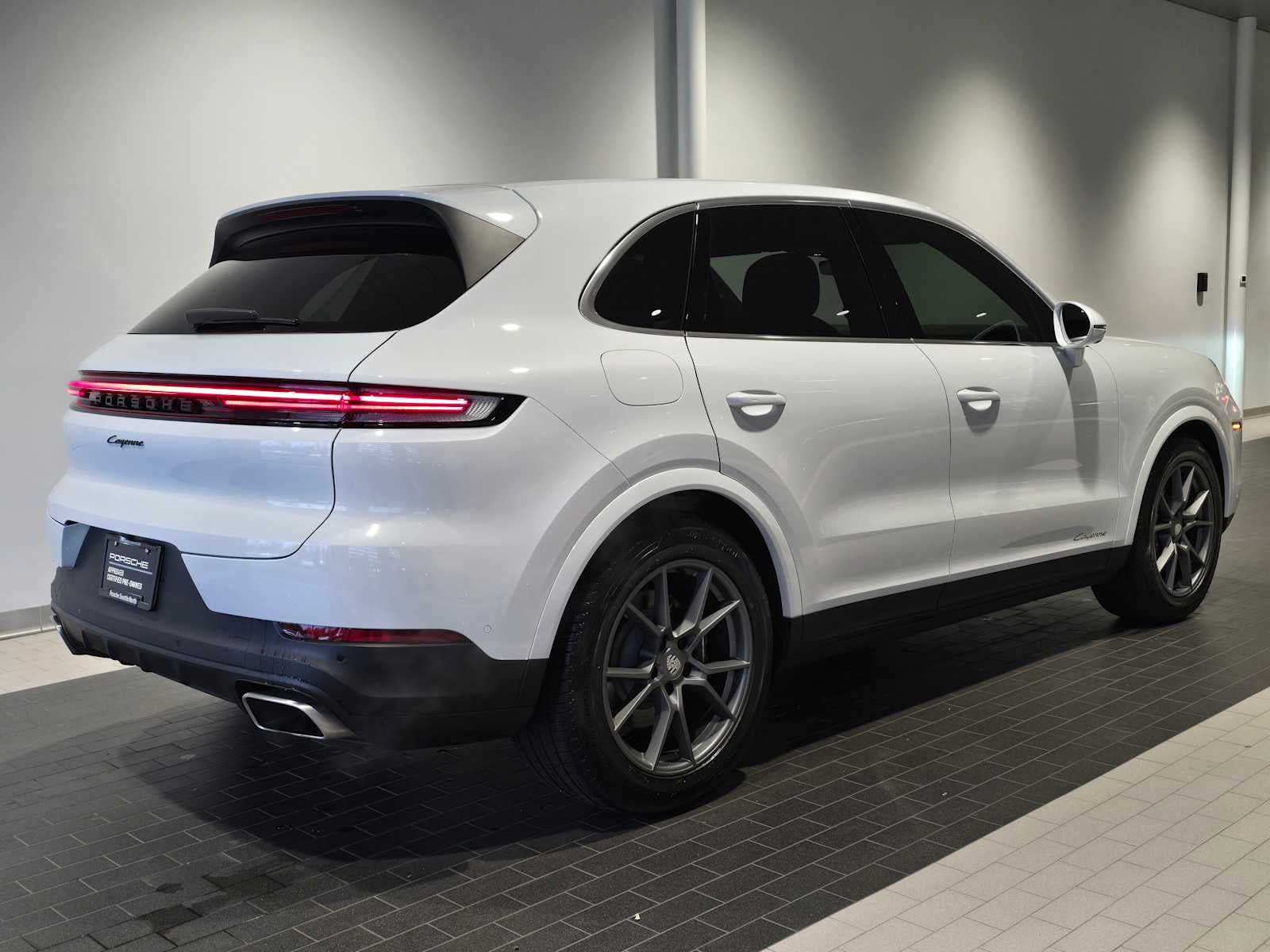 2024 Porsche Cayenne Base