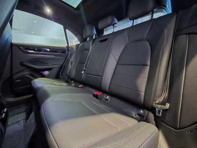 2025 Porsche Macan Electric 4