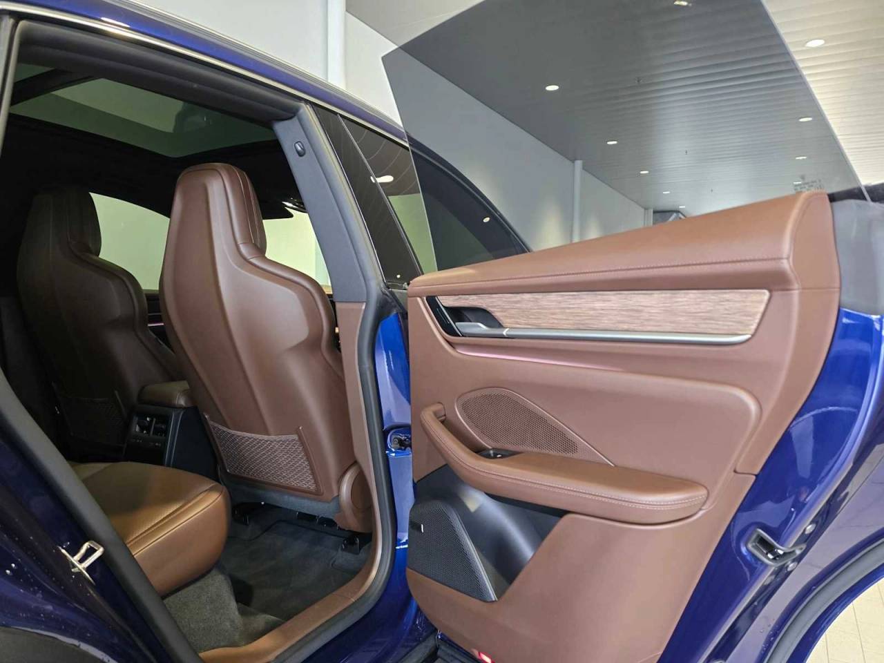 2024 Porsche Macan Electric 4