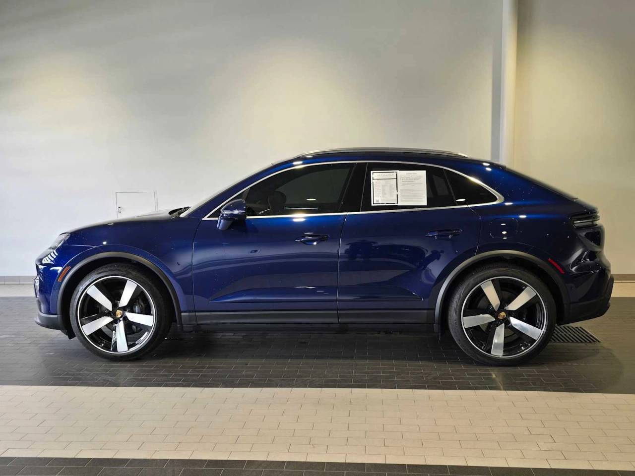 2024 Porsche Macan Electric 4