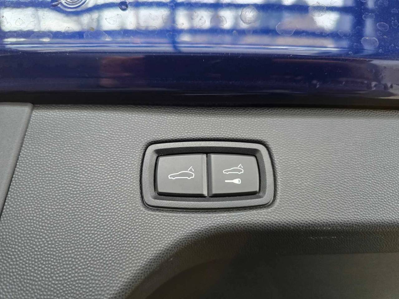 2024 Porsche Macan Electric 4