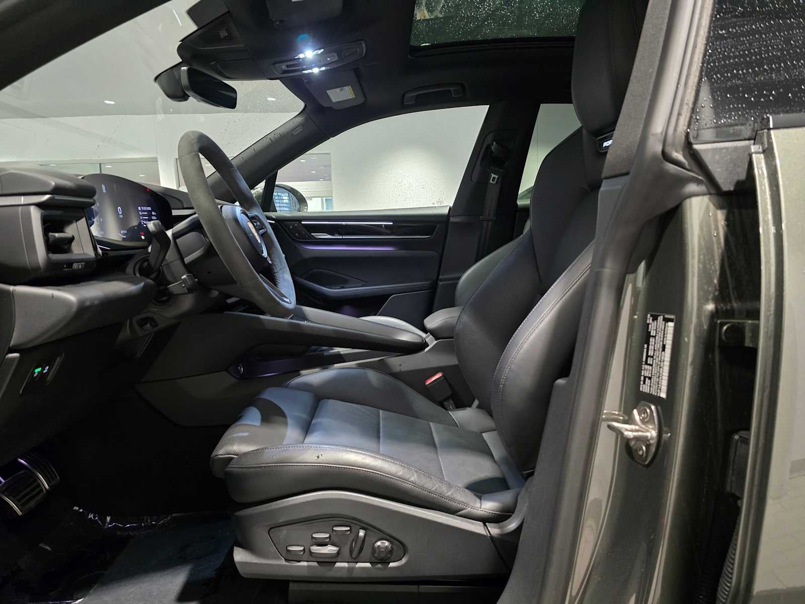 2024 Porsche Macan Electric 4