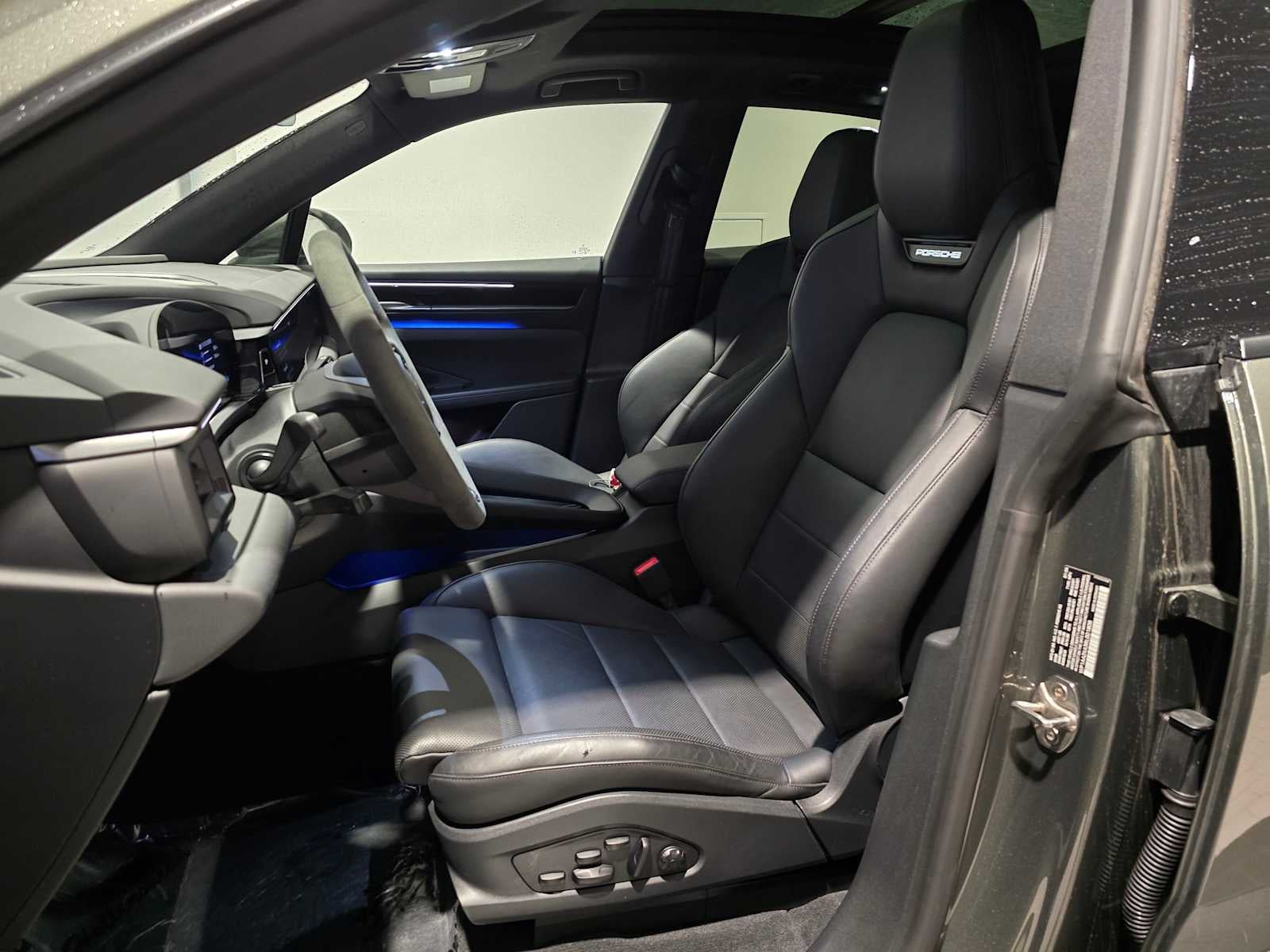 2024 Porsche Macan Electric 4