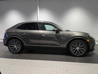 2024 Porsche Macan Electric 4