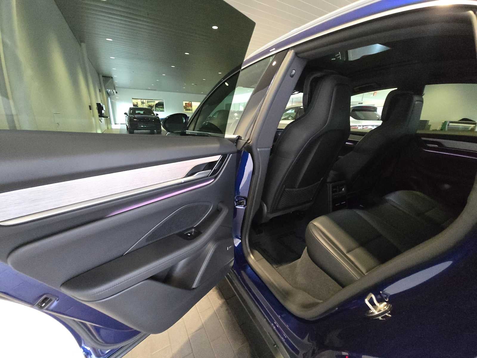 2024 Porsche Macan Electric 4