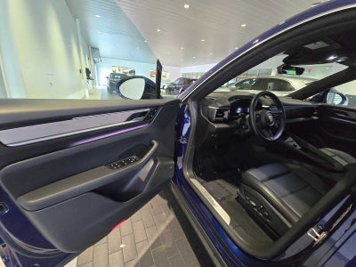 2024 Porsche Macan Electric 4