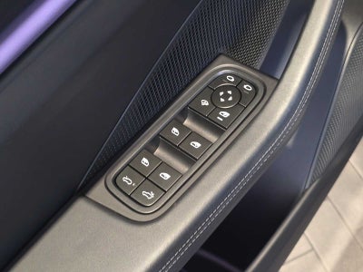 2024 Porsche Macan Electric 4