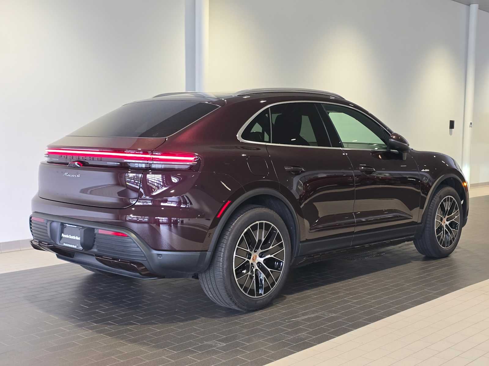 2025 Porsche Macan Macan 4 Electric