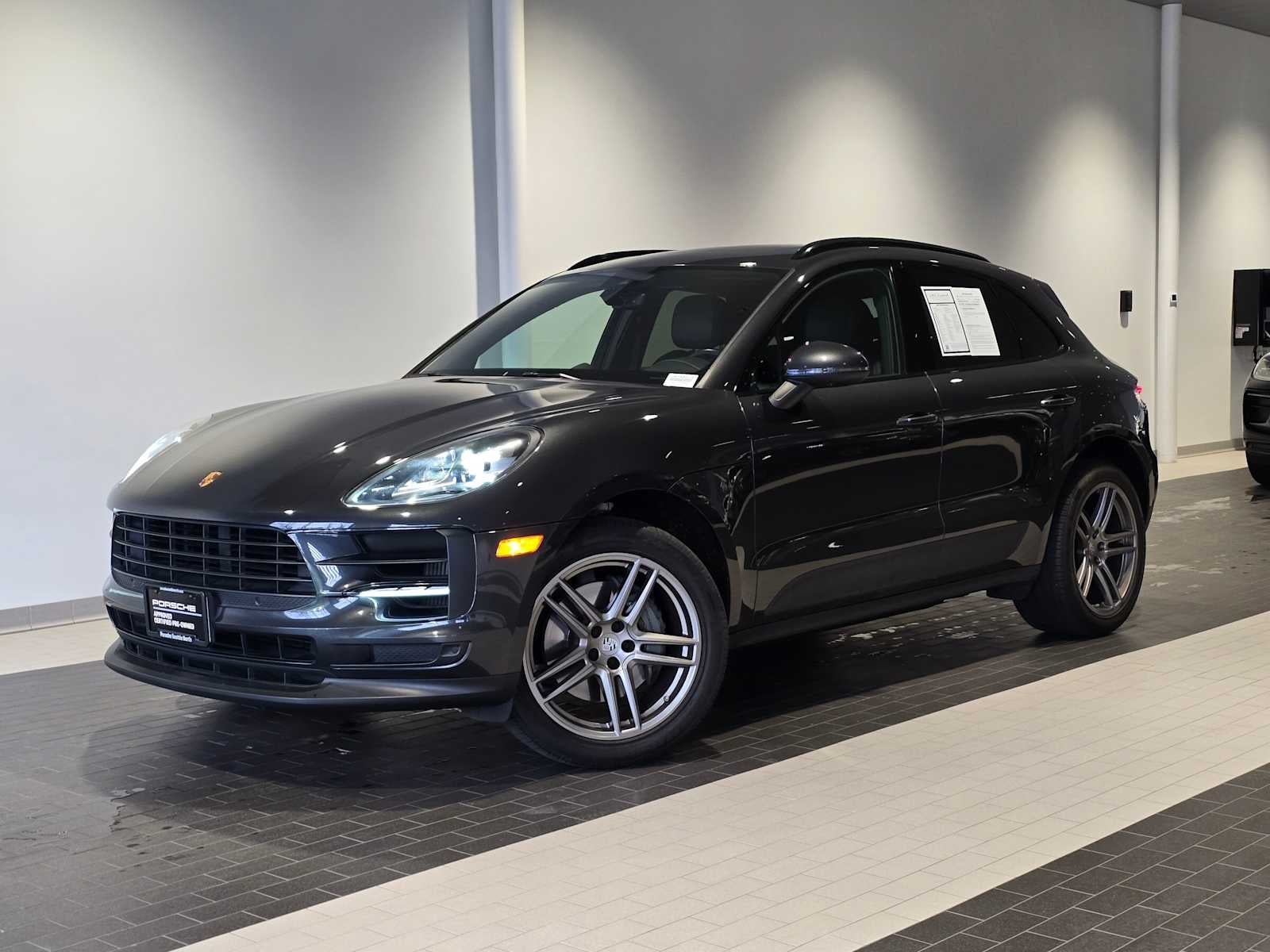 2021 Porsche Macan S