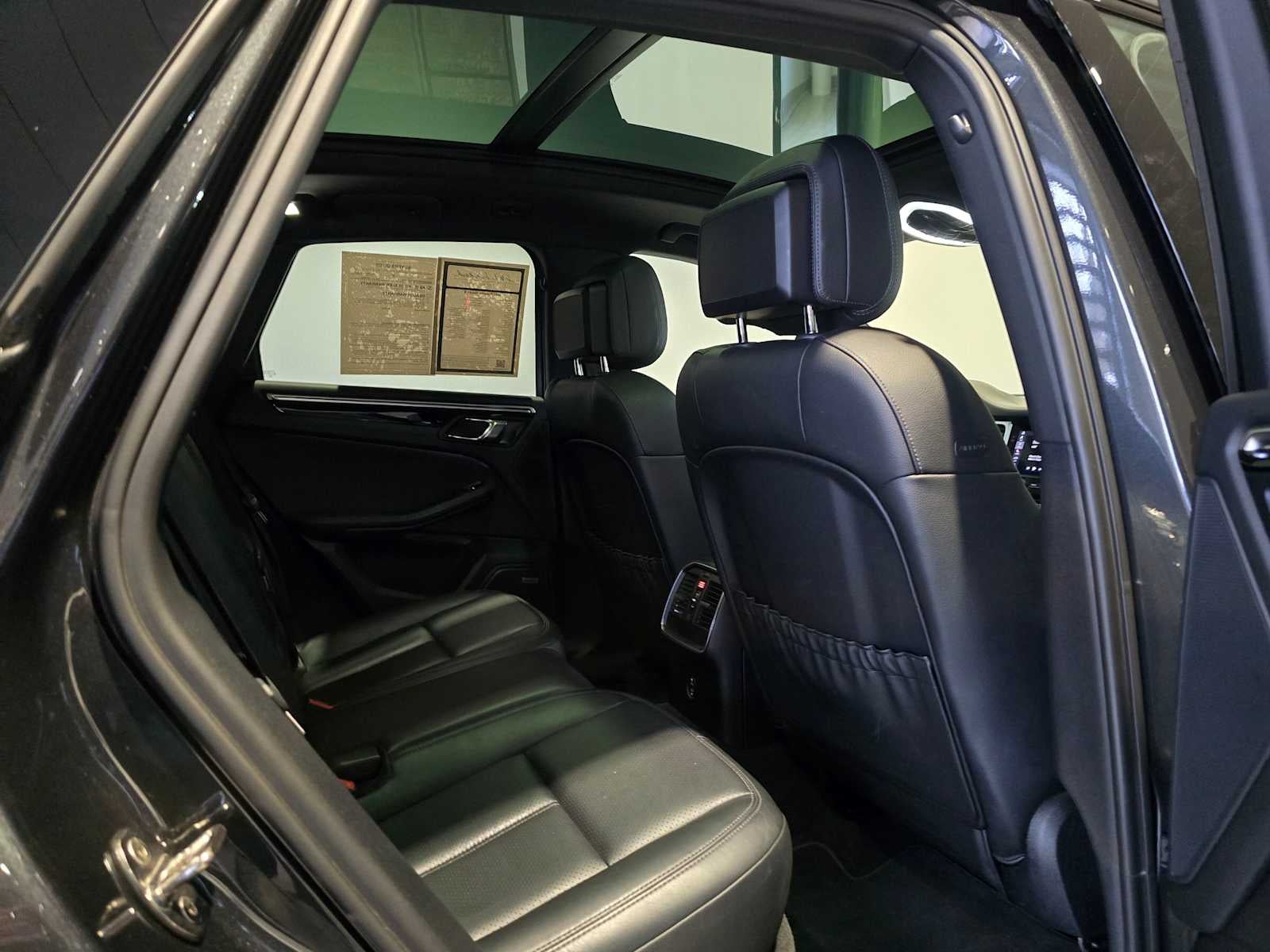 2021 Porsche Macan S