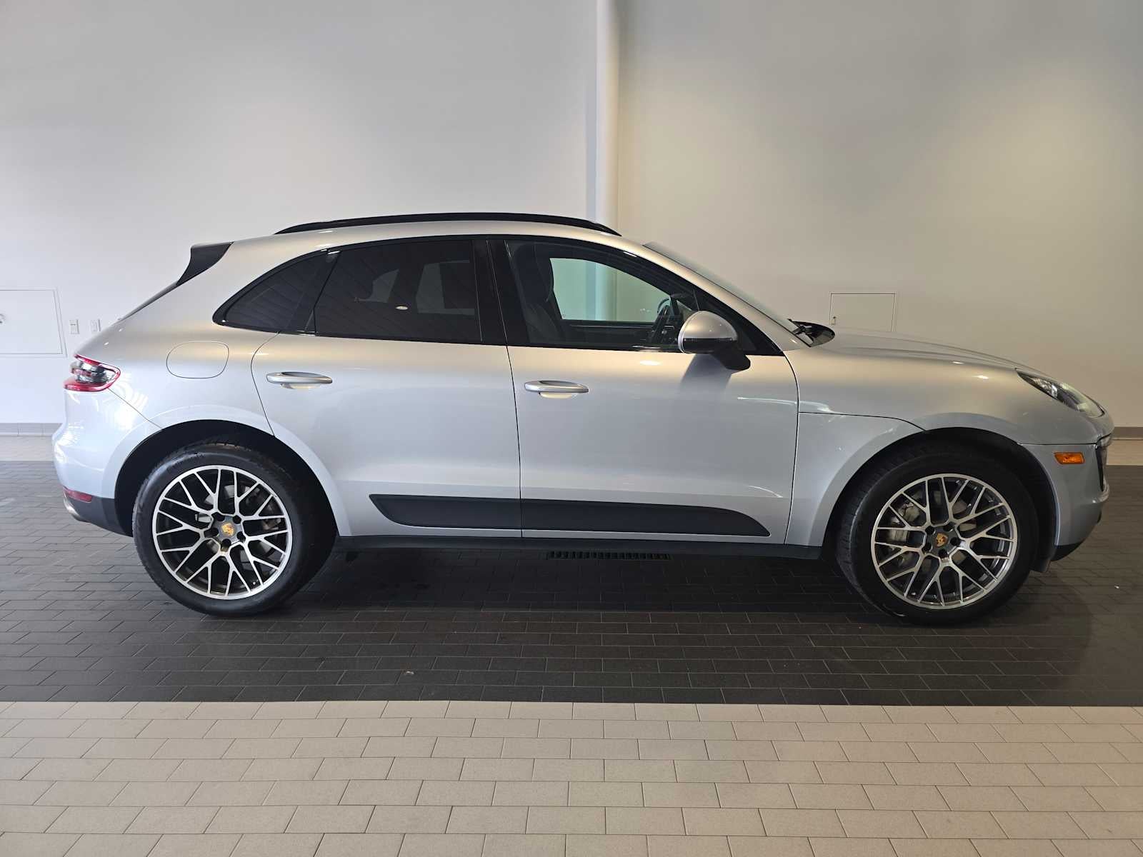 2015 Porsche Macan Macan S