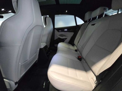 2025 Porsche Macan Macan Electric