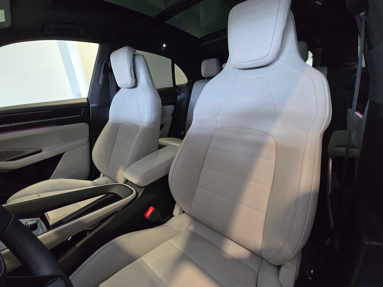 2025 Porsche Macan Macan Electric