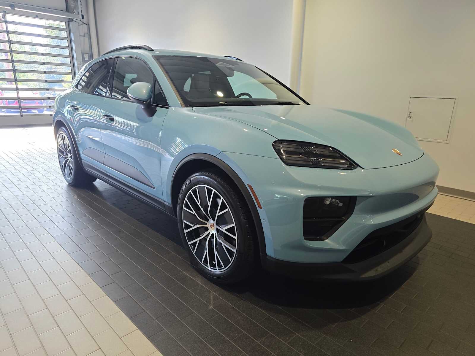 2025 Porsche Macan Macan Electric