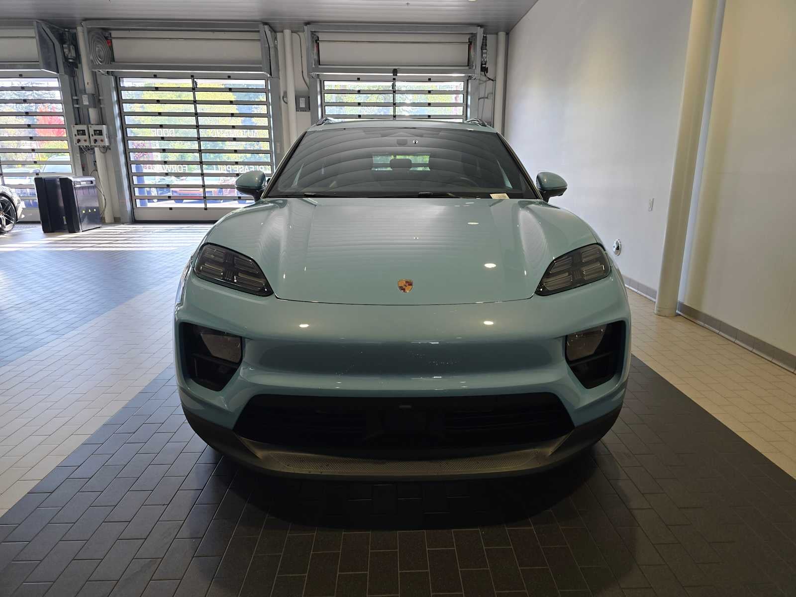 2025 Porsche Macan Macan Electric