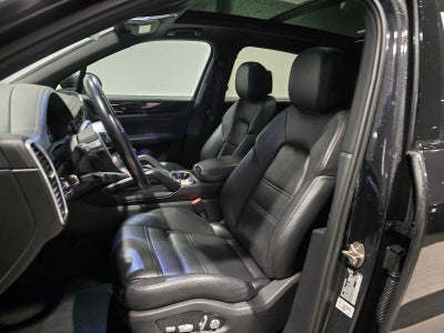 2020 Porsche Cayenne E-Hybrid