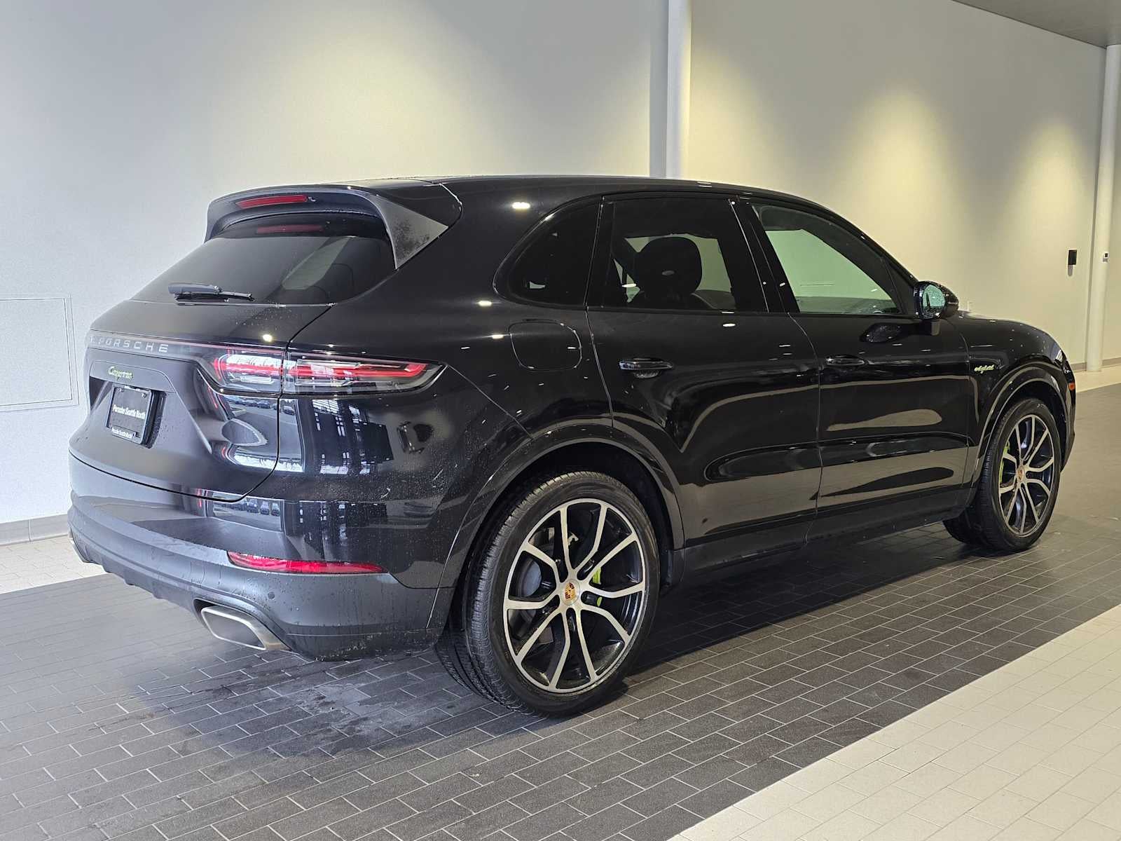 2020 Porsche Cayenne E-Hybrid