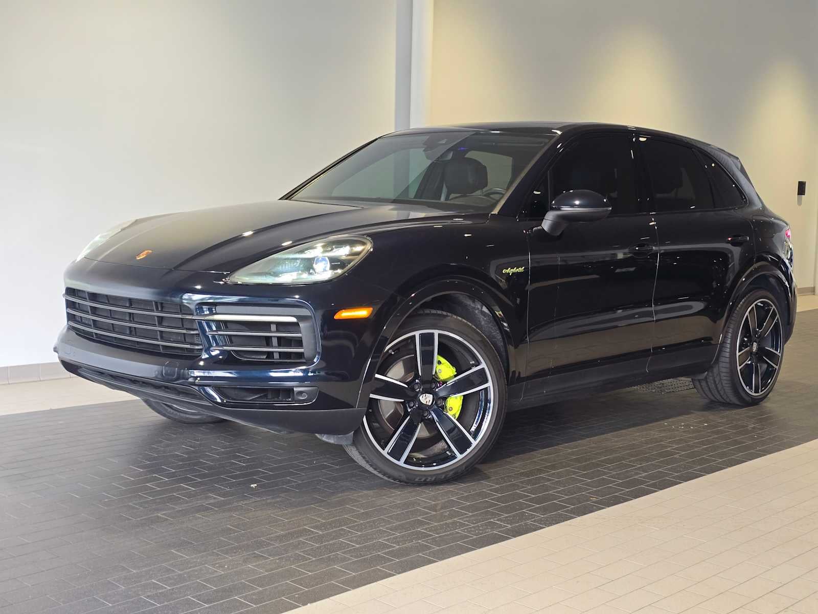 2022 Porsche Cayenne Cayenne E-Hybrid Platinum Edition (MY22)