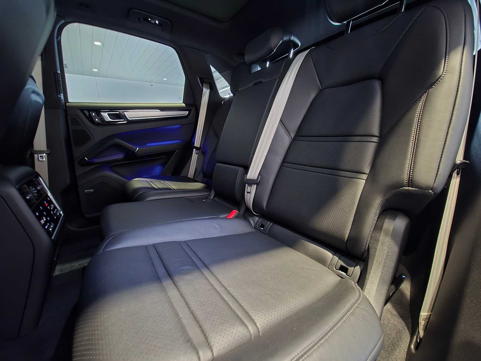 2022 Porsche Cayenne Cayenne E-Hybrid Platinum Edition (MY22)