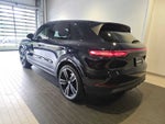 2022 Porsche Cayenne Cayenne E-Hybrid Platinum Edition (MY22)