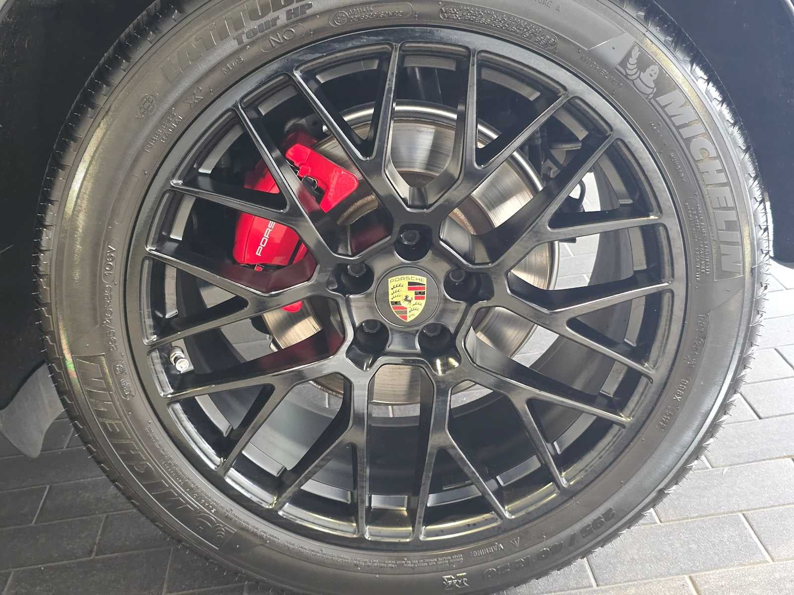 2021 Porsche Macan GTS