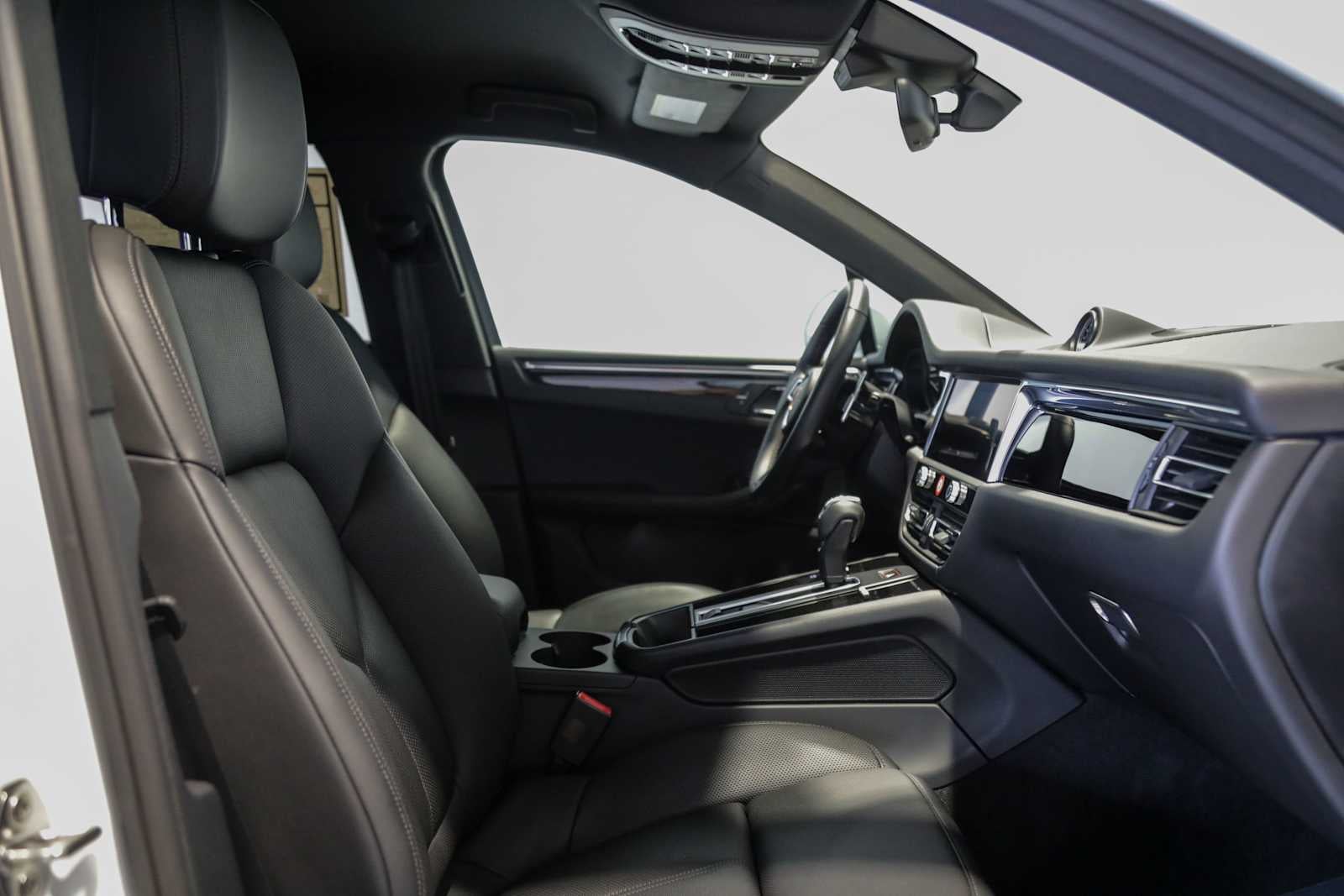 2025 Porsche Macan Macan S