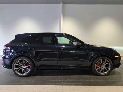 2023 Porsche Cayenne GTS