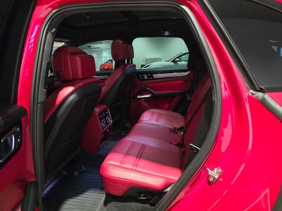 2023 Porsche Cayenne Turbo S E-Hybrid