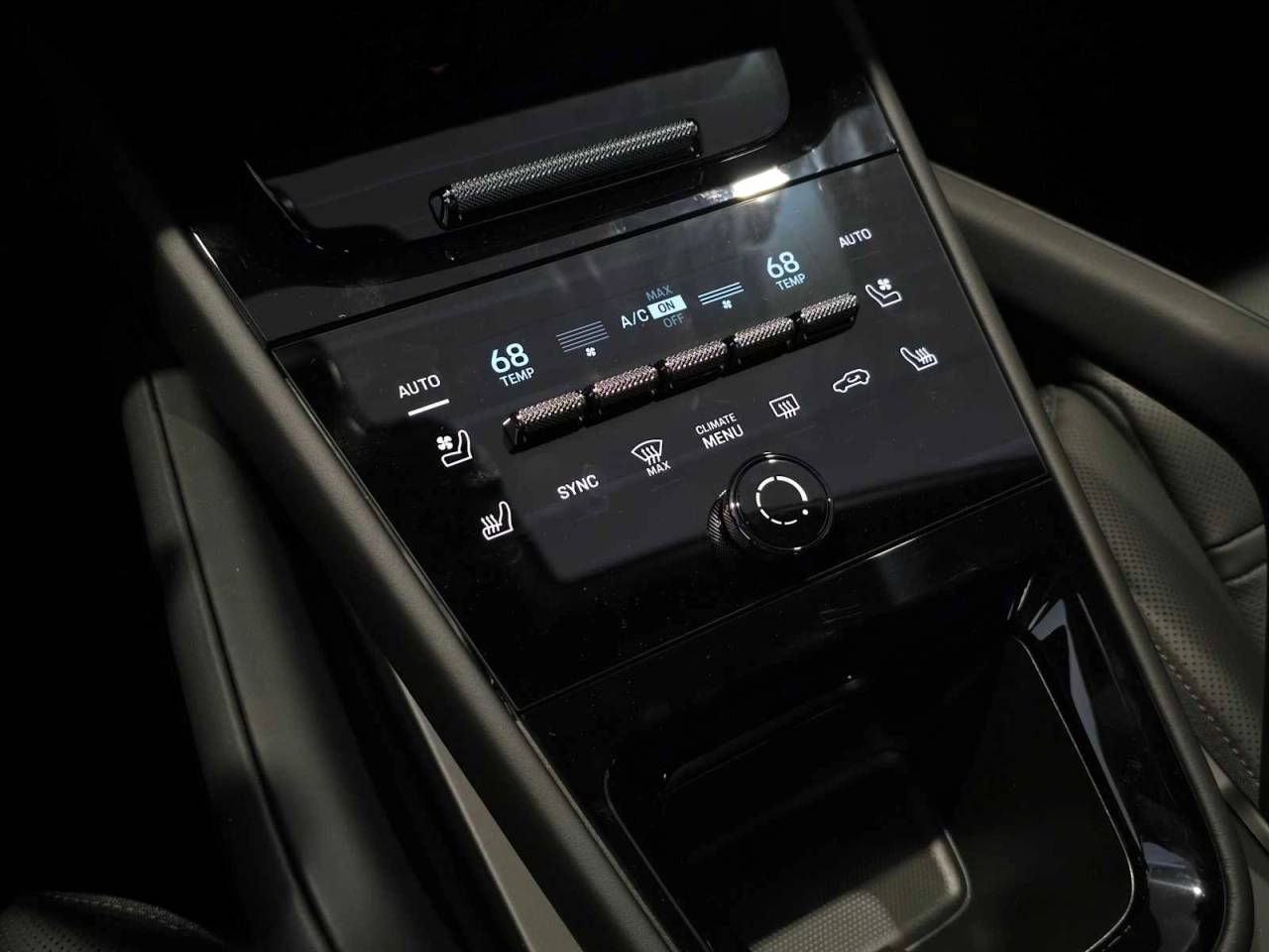 2025 Porsche Cayenne Base