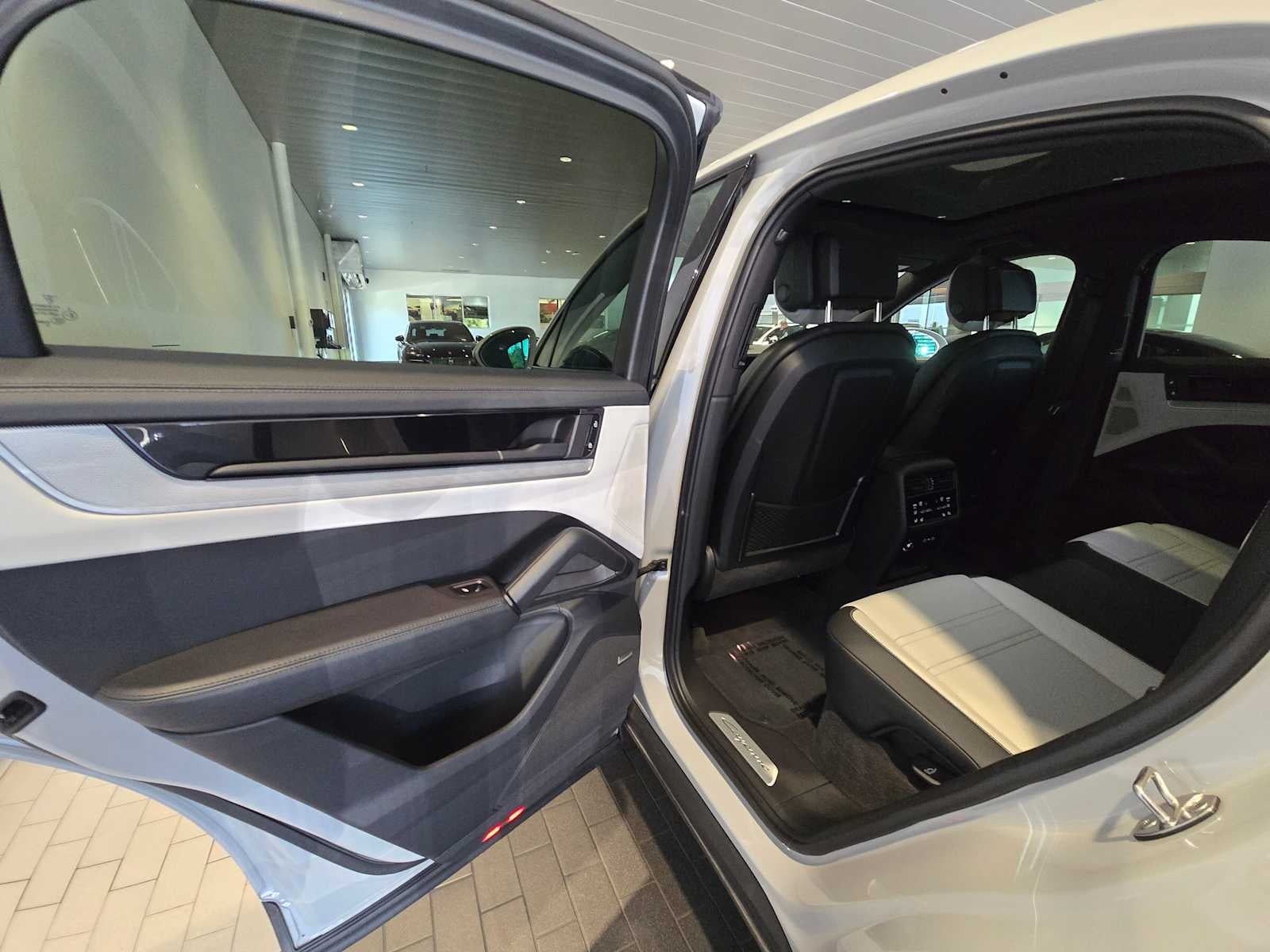 2026 Porsche Cayenne Base