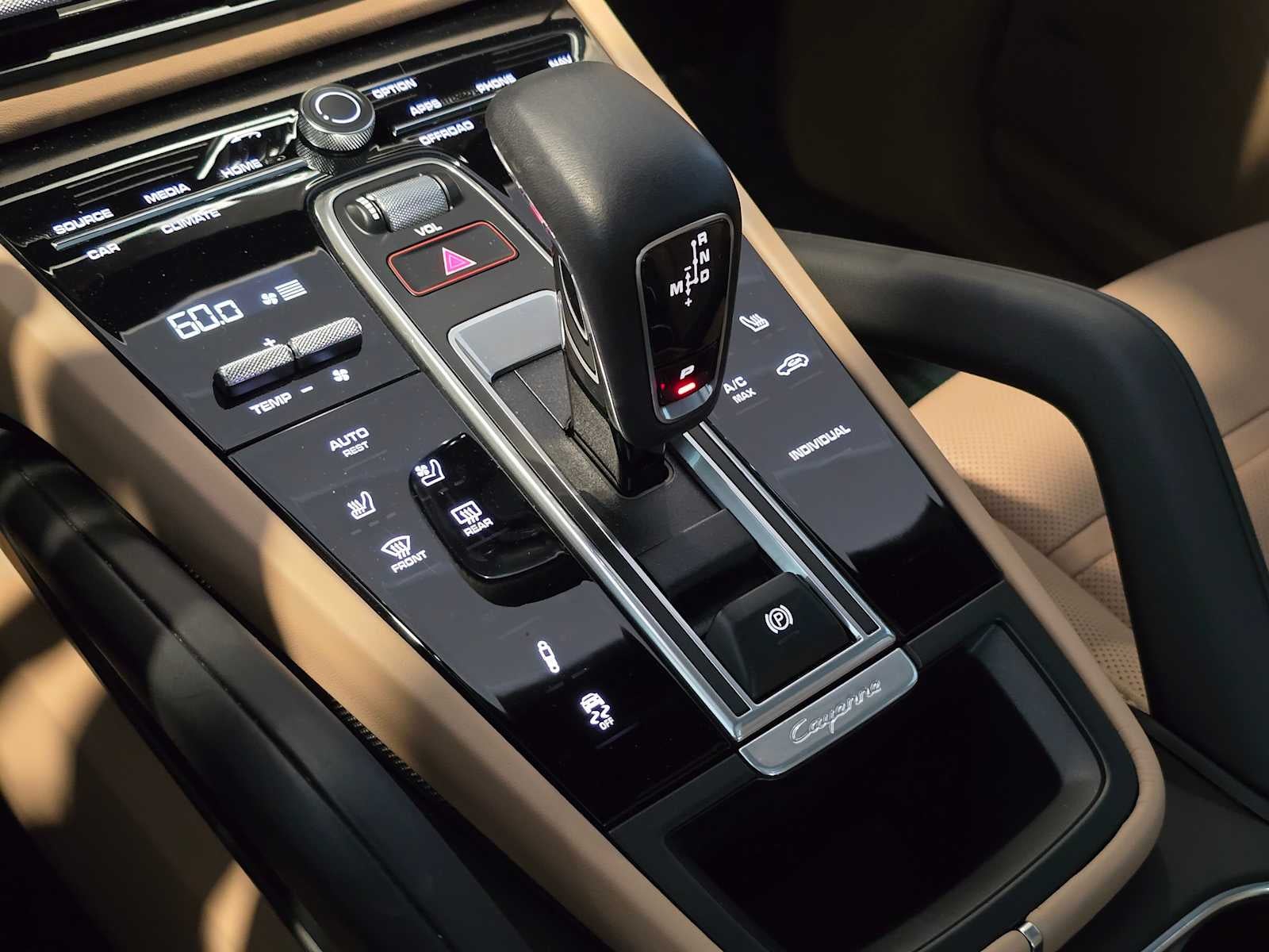 2023 Porsche Cayenne Platinum Edition Hybrid