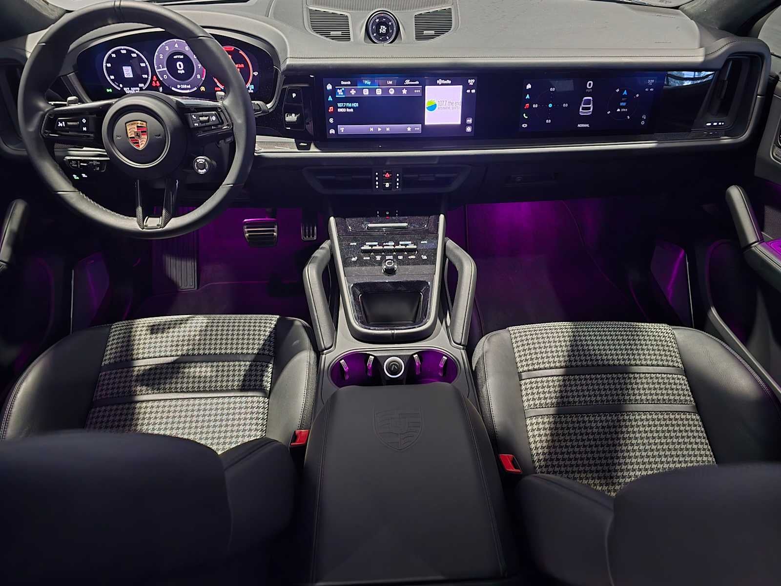 2025 Porsche Cayenne GTS