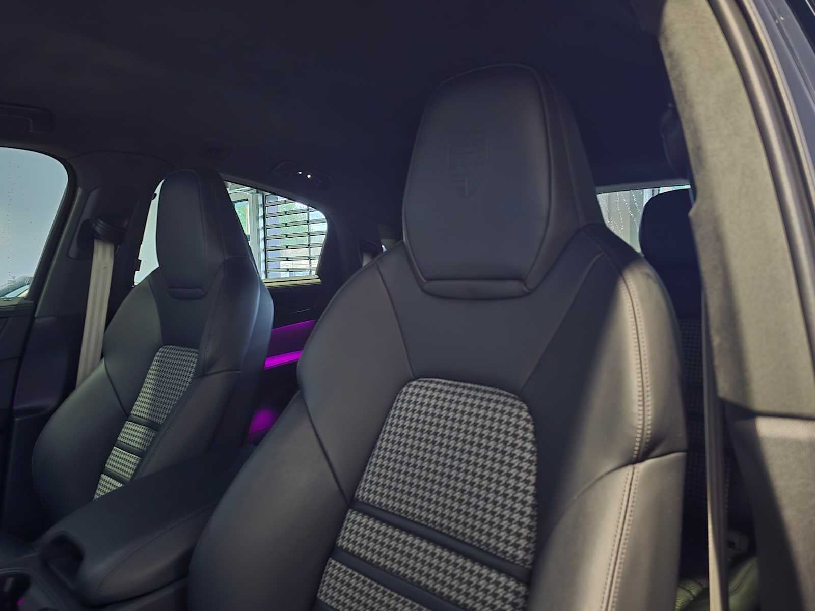 2025 Porsche Cayenne GTS